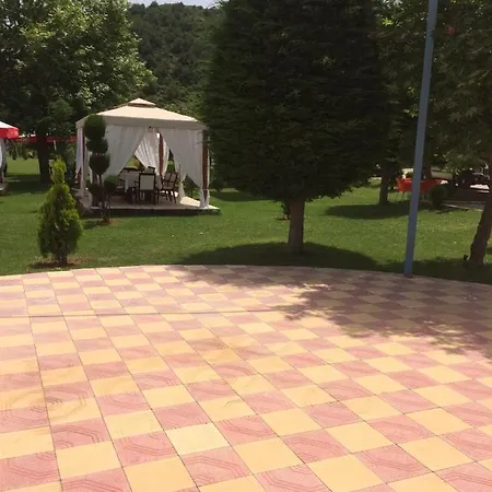 Lake Park Udenisht Pogradec